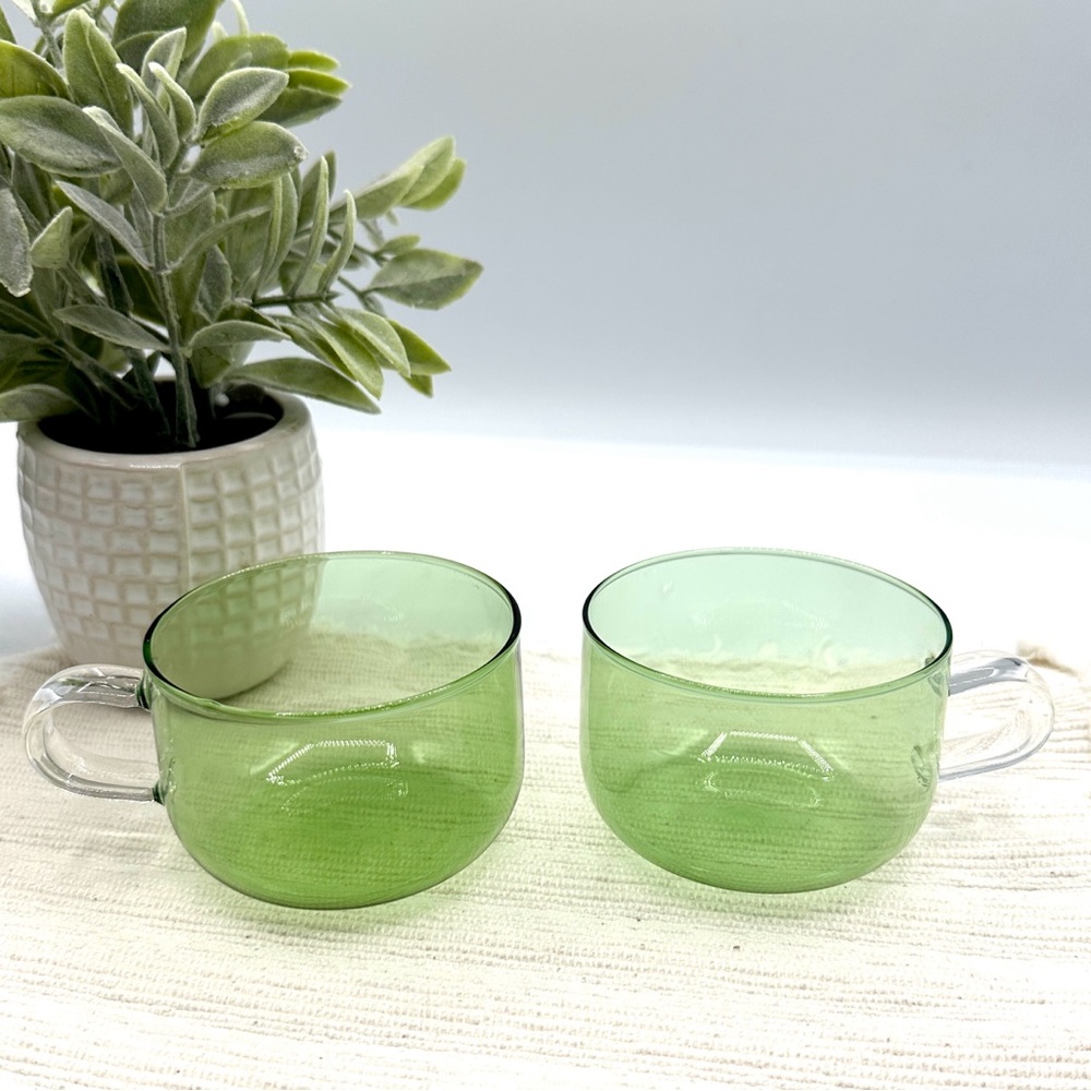 2 Borosilicate Green tinted Tea, Coffee or Espresso Glass cups - Picture 4 of 13